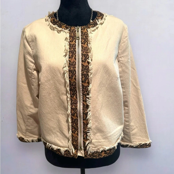 Live a little‎ distressed leopard blazer with zipper - Picture 4 of 9